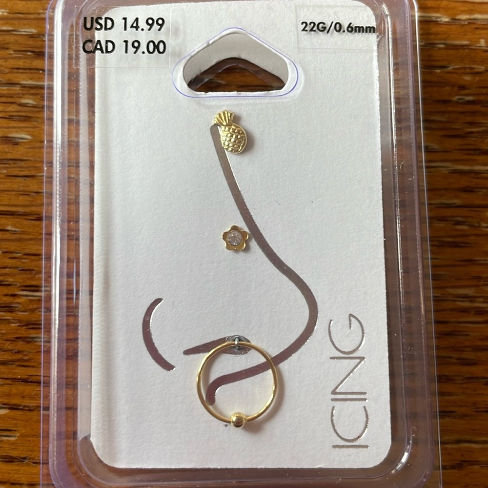 Nose ring set, new in box